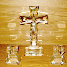 Kodualtar kristallist